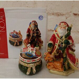 Studio Nova Woodland Holly Porcleain Santa Claus & Sack Salt and Pepper Set